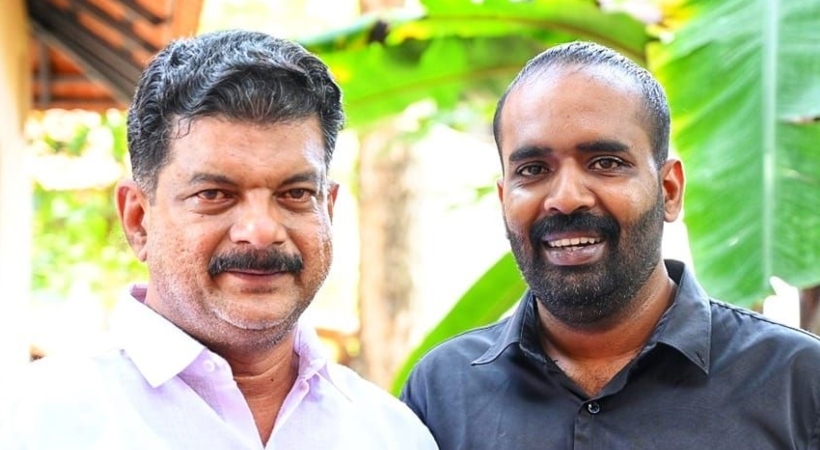 കടന്നലുകൾ കട പൂട്ടുന്നു; പി.വി അൻവറിനെ അഡ്മിനും  കയ്യൊഴിഞ്ഞു