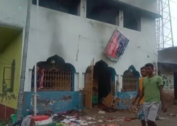 പെൺകുട്ടിയുടെ മൃതദേഹം കനാലിൽ; ബലാത്സംഗം ആരോപിച്ച് ബംഗാളിൽ വൻ പ്രതിഷേധം