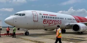 വിമാനത്തിൽ പുക; രൂക്ഷ ​ഗന്ധവും – നിലവിളിച്ച് യാത്രക്കാർ