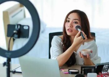 കണ്ടന്റ് ക്രിയേറ്റർമാർക്ക് സന്തോഷവാർത്ത; വരുമാനം കൂട്ടാനൊരുങ്ങി യൂട്യൂബ്