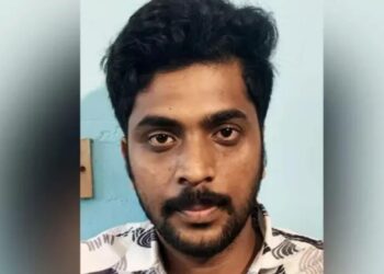 വിമാനത്തിന് വ്യാജ ബോംബ് ഭീഷണി സന്ദേശം; പാലക്കാട് സ്വദേശി പിടിയിൽ