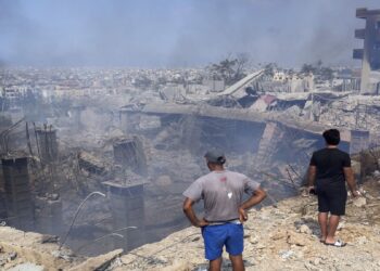 ഇറാന് ഇസ്രായേൽ മുന്നറിയിപ്പ്; ഇറാൻ മിസൈലുകൾ വെടിവെച്ചിടാൻ അമേരിക്കയുടെ നിർദ്ദേശം