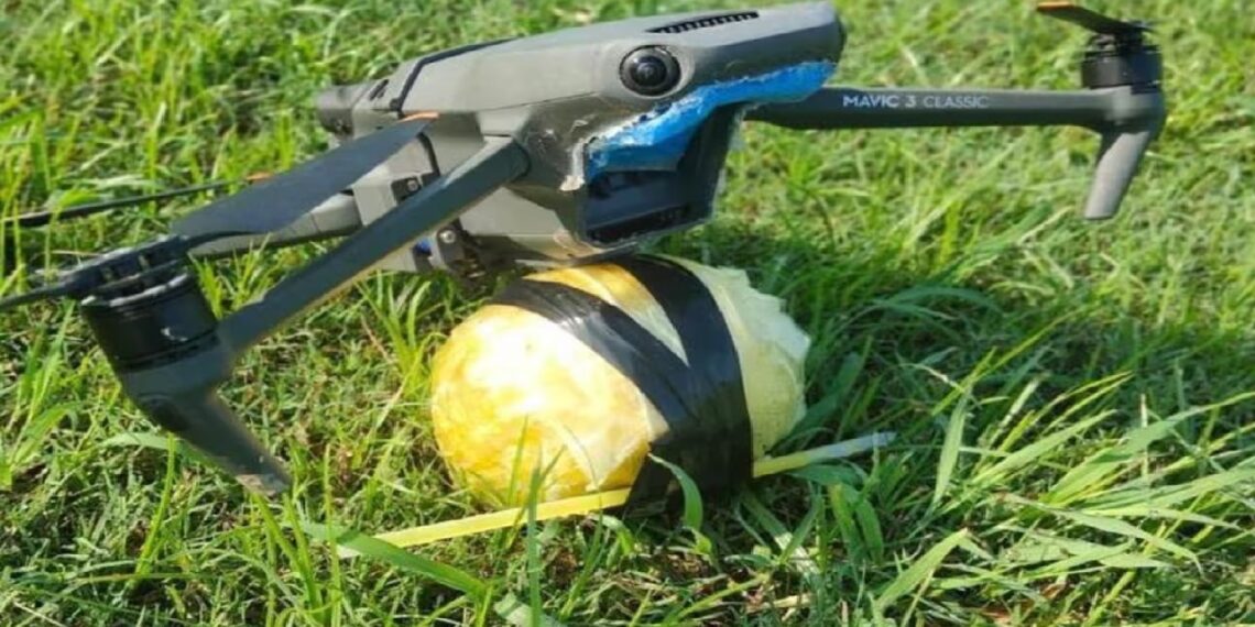 ഹെറോയിനും പിസ്റ്റളുമായി പാക് ഡ്രോൺ; വെടിവച്ചു വീഴ്ത്തി ബിഎസ്എഫ്