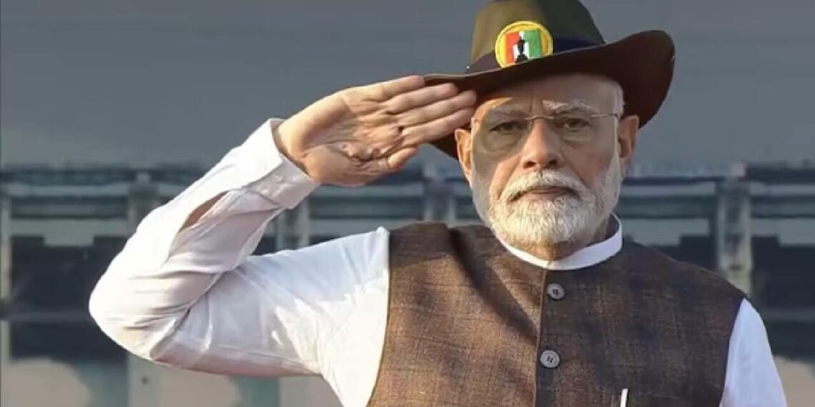 സർദാർ വല്ലാഭായി പട്ടേലിന്റെ ജന്മദിനം; ഏകതാ ദിവസ് പരേഡിൽ സല്യൂട്ട് സ്വീകരിച്ച് പ്രധാനമന്ത്രി