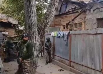 പുൽവാമയിൽ ഭീകരാക്രമണം; ഇതര സംസ്ഥാന തൊഴിലാളിക്ക് വെടിയേറ്റു