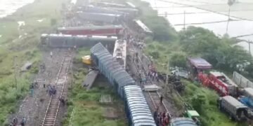 ചെന്നൈ ട്രെയിൻ അപകടം; 19 പേർക്ക് പരിക്ക് – സർവ്വീസുകൾ റദ്ദാക്കി