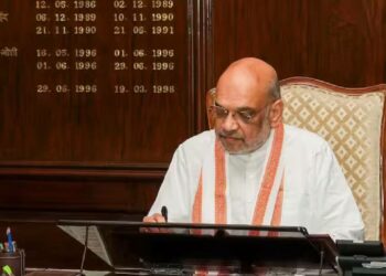 മണിപ്പൂർ സംഘർഷം; കൂടുതൽ കേന്ദ്രസേനയെ നിയോ​ഗിച്ച് അമിത് ഷാ, യോ​ഗം തുടരും