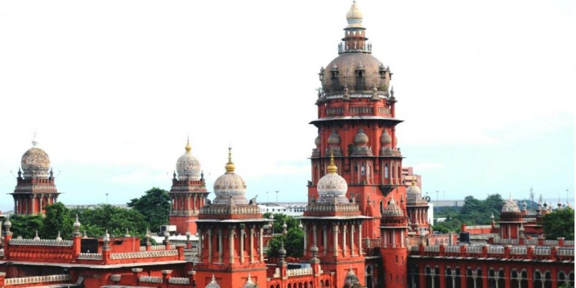 ‘വിദ്യാഭ്യാസ സ്ഥാപനം ക്ഷേത്രഫണ്ടിൽ പ്രവർത്തിക്കുന്നവയാണെങ്കിൽ ഹിന്ദുക്കൾക്കുമാത്രം ജോലി’; മദ്രാസ് ഹൈക്കോടതി