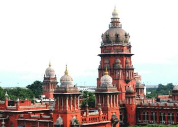 ‘വിദ്യാഭ്യാസ സ്ഥാപനം ക്ഷേത്രഫണ്ടിൽ പ്രവർത്തിക്കുന്നവയാണെങ്കിൽ ഹിന്ദുക്കൾക്കുമാത്രം ജോലി’; മദ്രാസ് ഹൈക്കോടതി