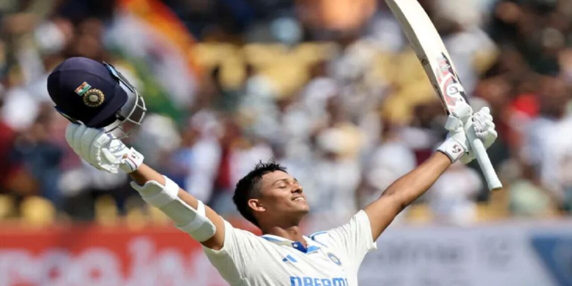 ഓസീസിനെതിരെ തകർത്തടിച്ച് ഇന്ത്യ; റെക്കോഡുകളുമായി ജയ്‌സ്വാൾ