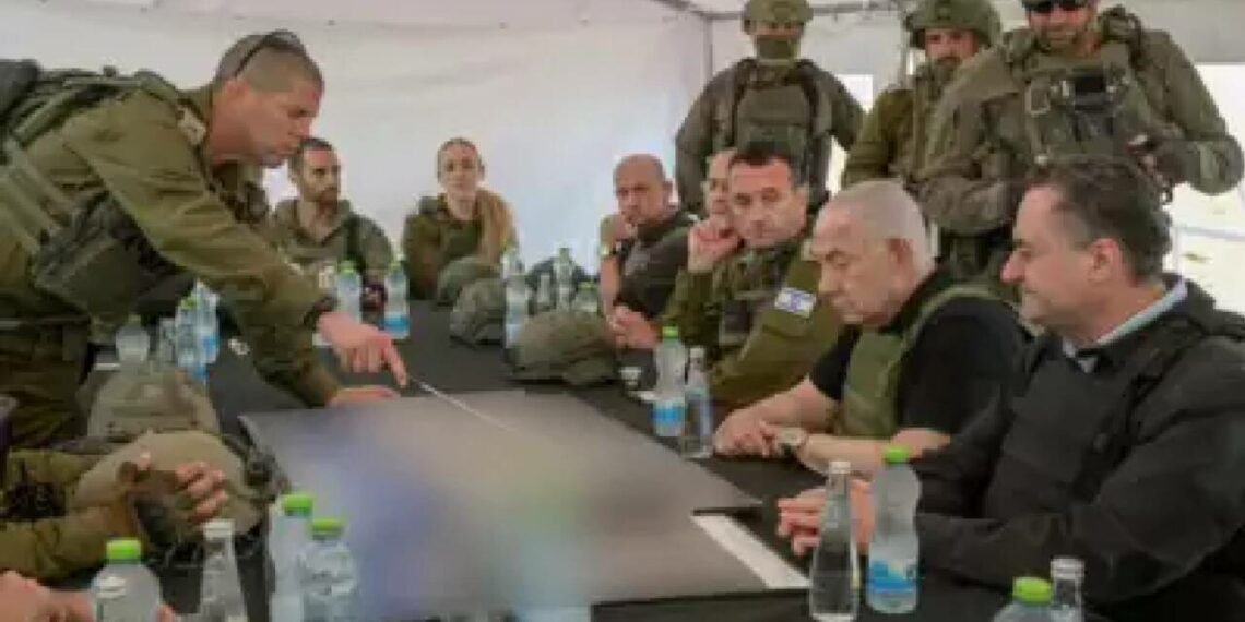 ‘ഹമാസിന് ഇനിയൊരു തിരിച്ചു വരവില്ല’; സൈനീക വേഷത്തിൽ നെതന്യാഹു