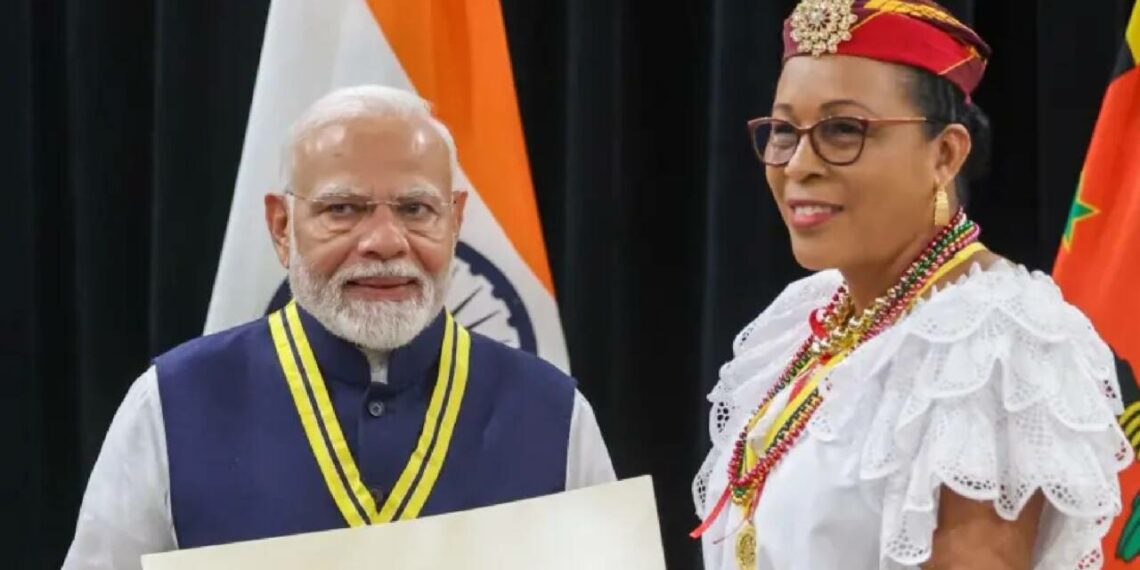 ഡൊമിനിക്കയുടെ പരമോന്നത ബഹുമതി സ്വീകരിച്ച് പ്രധാനമന്ത്രി നരേന്ദ്ര മോദി