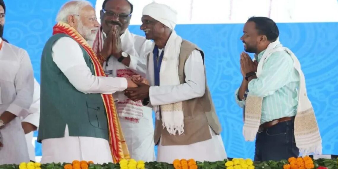 ജൻജാതിയ ഗൗരവ് ദിവസ്; കോടികളുടെ പദ്ധതി ഉദ്ഘാടനം ചെയ്ത് പ്രധാനമന്ത്രി