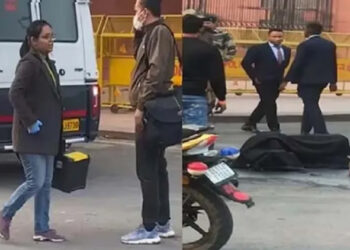 കുടുംബപ്രശ്‌നങ്ങളെ തുടർന്ന് പാർലമെൻ്റിന് സമീപം സ്വയം തീകൊളുത്തിയ 26കാരൻ മരിച്ചു