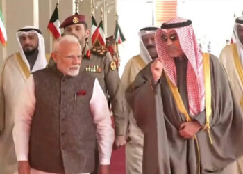 രണ്ട് ദിവസത്തെ സന്ദർശനത്തിനായി പ്രധാനമന്ത്രി നരേന്ദ്രമോദി കുവൈറ്റിലെത്തി; ഉന്നത നേതൃത്വവുമായി ചർച്ച നടത്തും