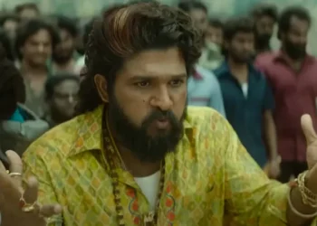 പുഷ്പ 2 റിലീസിനിടെ തിക്കിലും തിരക്കിലുംപെട്ട് സ്ത്രീ മരിച്ചു; അല്ലു അർജുനെ കാണാൻ എത്തിയത് പതിനായിരങ്ങൾ