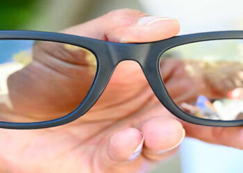 ആശയവിനിമയത്തിലെ വെല്ലുവിളിയുമില്ല, കണ്ടതൊന്നും മാഞ്ഞു പോകില്ല; ഏതു ഭാഷയിലും വായിക്കാം; മെറ്റയുടെ റേബാന്‍ സ്മാര്‍ട്ട് ഗ്ലാസിനെ കുറിച്ച് അറിയാം