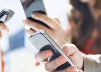 പ്രകൃതിദുരന്തങ്ങളിൽ രക്ഷകനായി ഇനി  സ്മാര്‍ട്ട് ഫോണുകളും;   നിര്‍ണ്ണായക സാങ്കേതികവിദ്യയെ കുറിച്ച് കൂടുതൽ അറിഞ്ഞിരിക്കാം